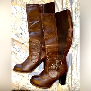 Torrid Sz 10 Wide calf boots